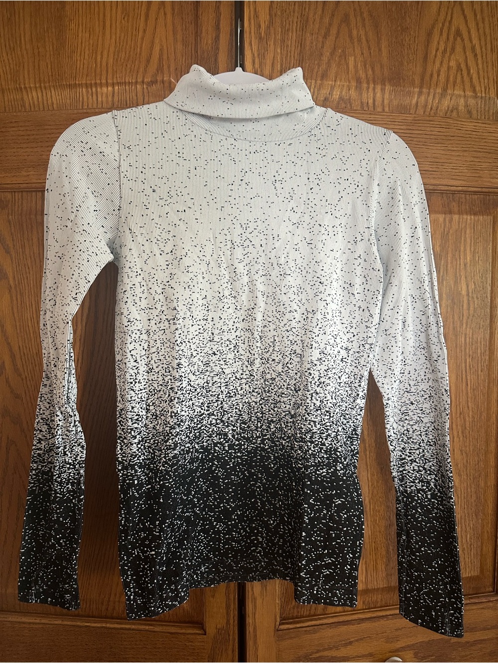 Athleta White and Black Speckled Ombre Turtleneck